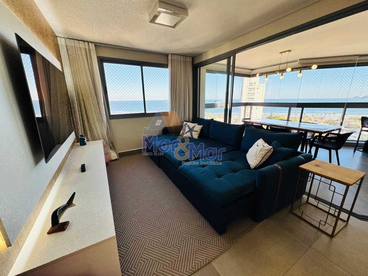 Apartamento na Praia da Enseada, Guarujá - SP
