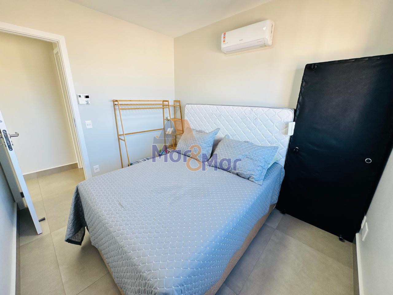 Apartamento na Praia da Enseada, Guarujá - SP