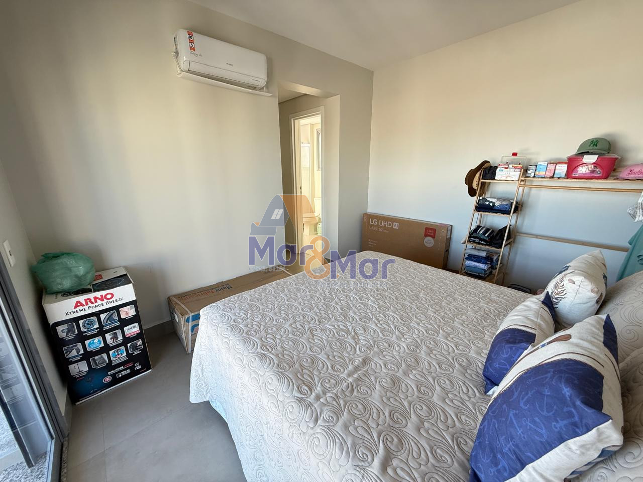 Apartamento na Praia da Enseada, Guarujá - SP