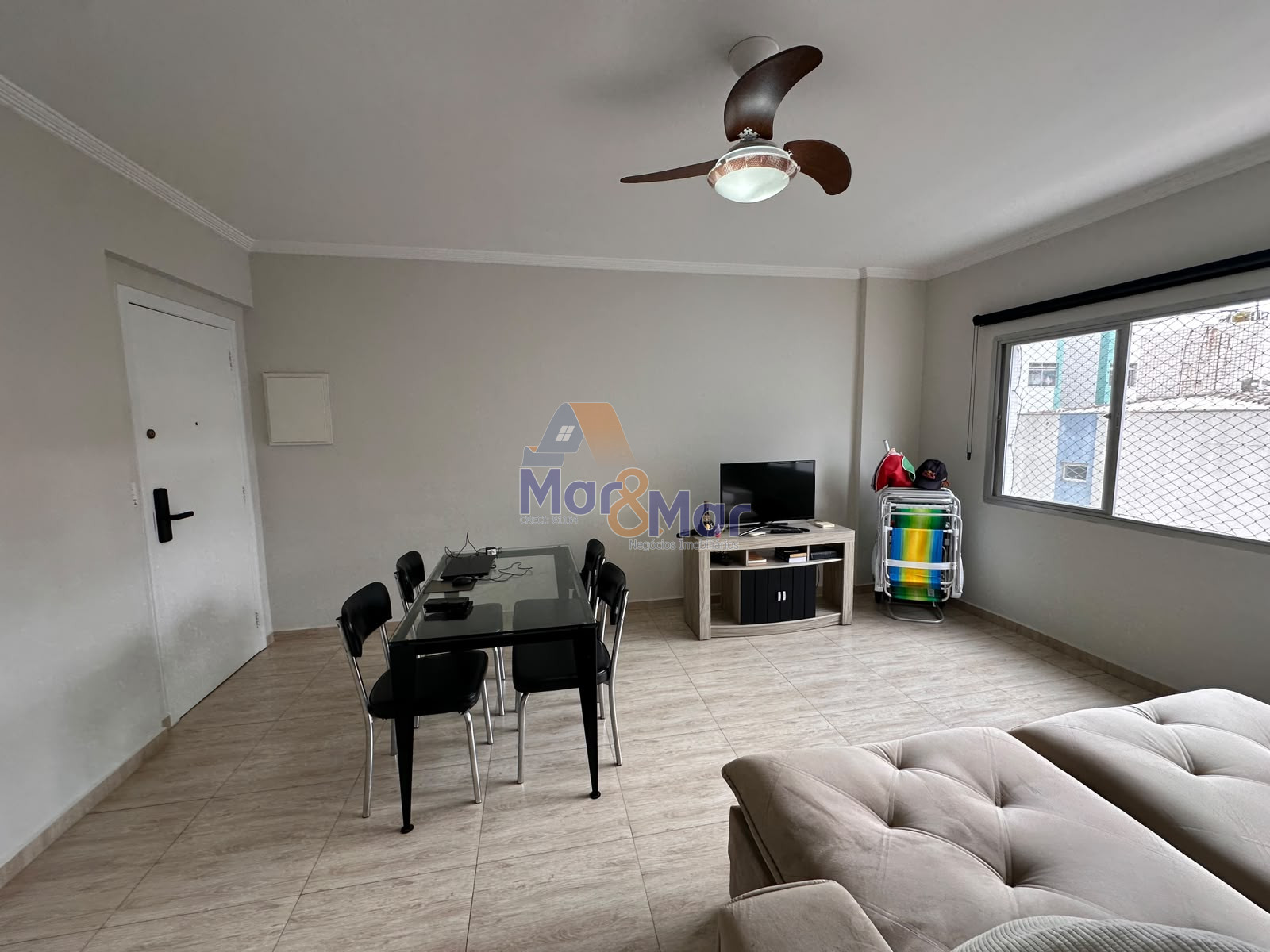 Apartamento na Praia das Astúrias, Guarujá - SP