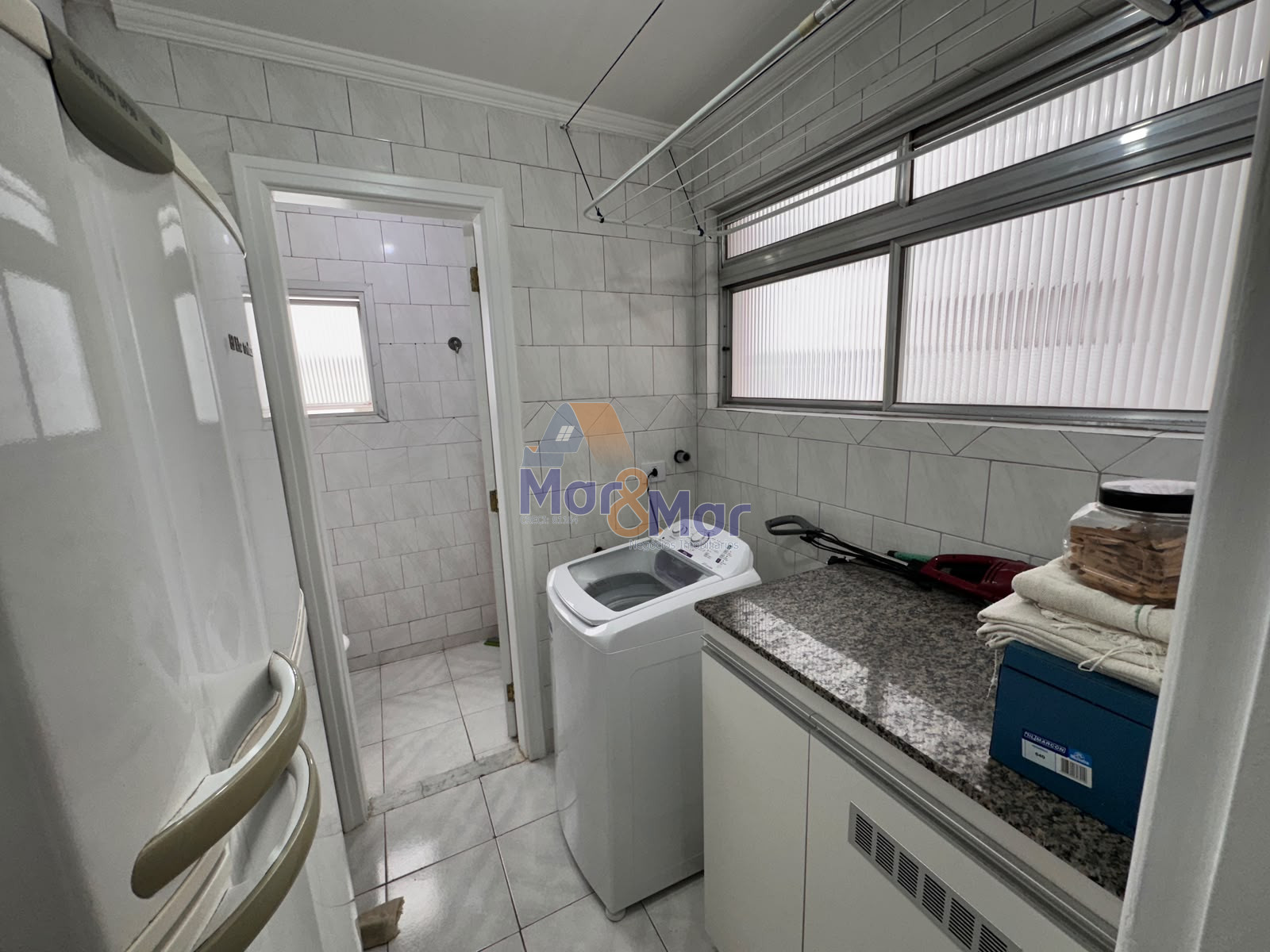 Apartamento na Praia das Astúrias, Guarujá - SP