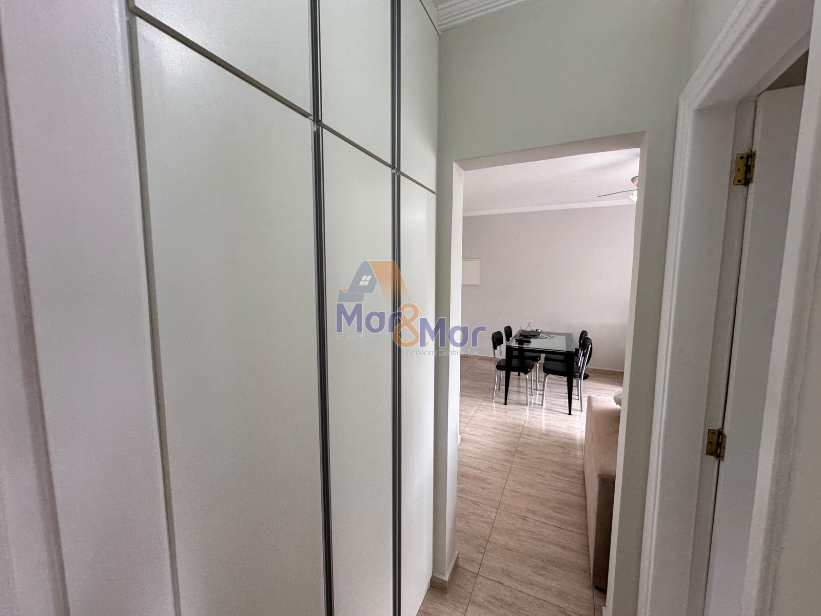 Apartamento na Praia das Astúrias, Guarujá - SP