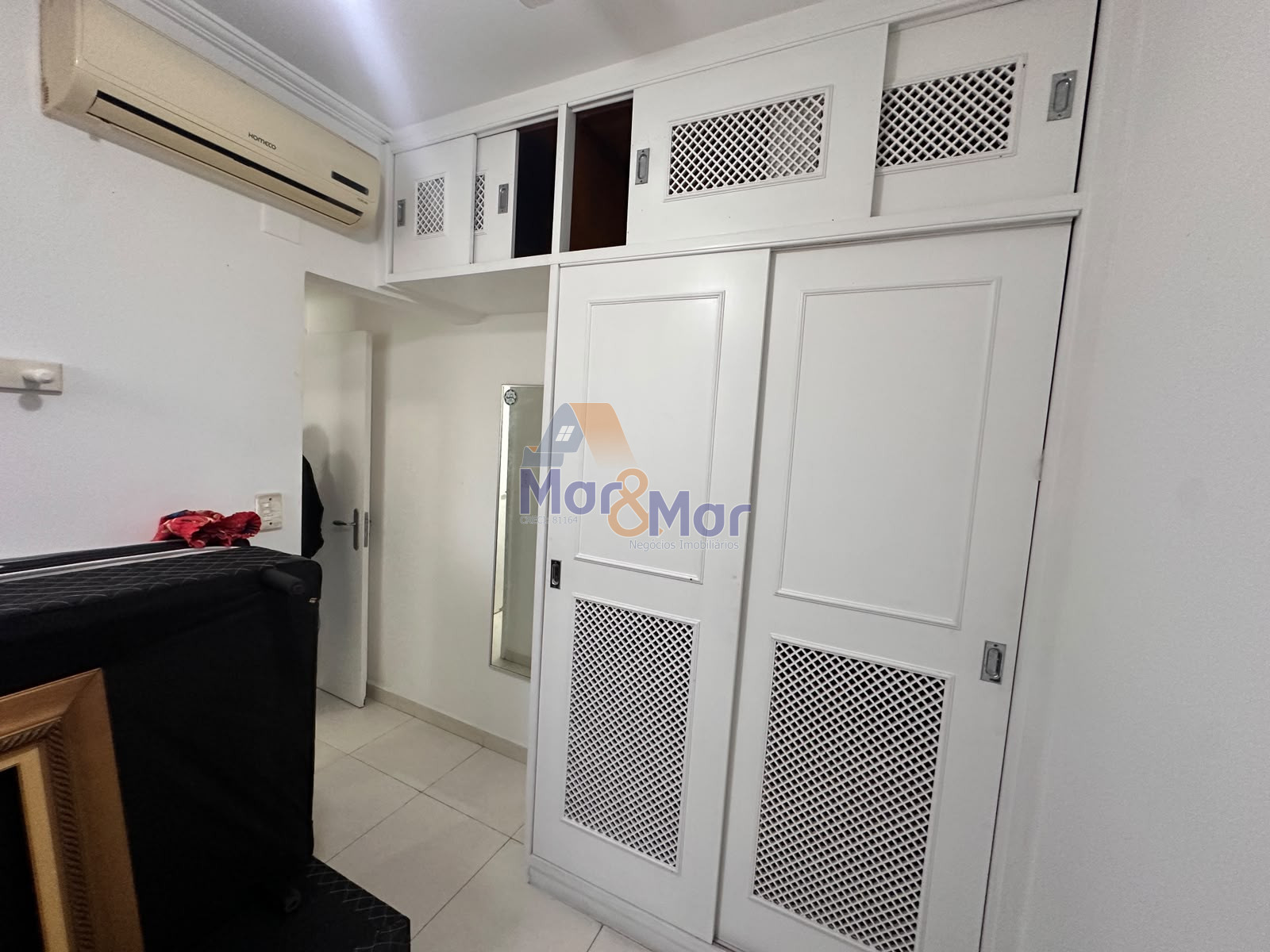 Apartamento Frente ao Mar nas Pitangueiras, Guarujá - SP