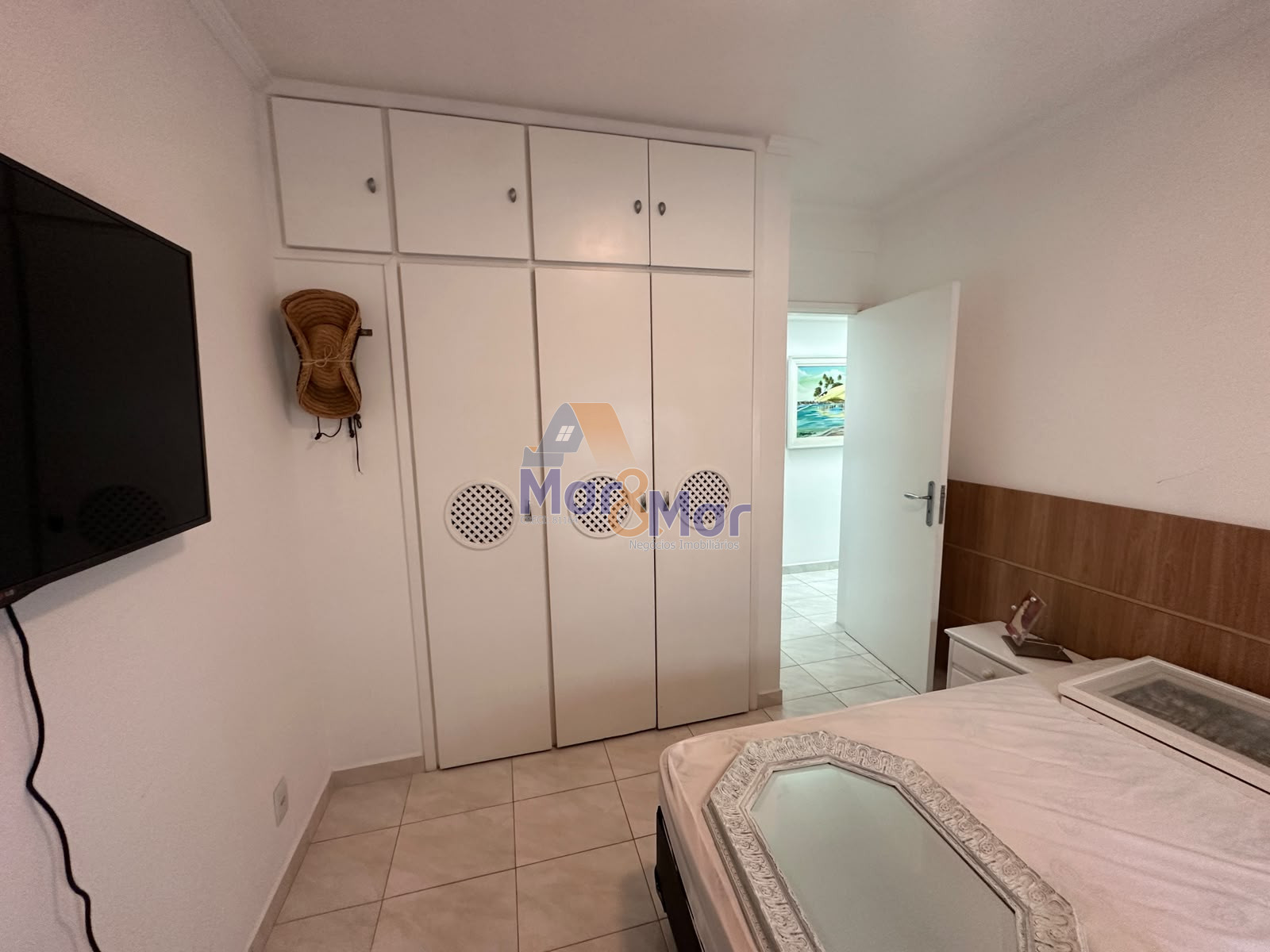 Apartamento Frente ao Mar nas Pitangueiras, Guarujá - SP