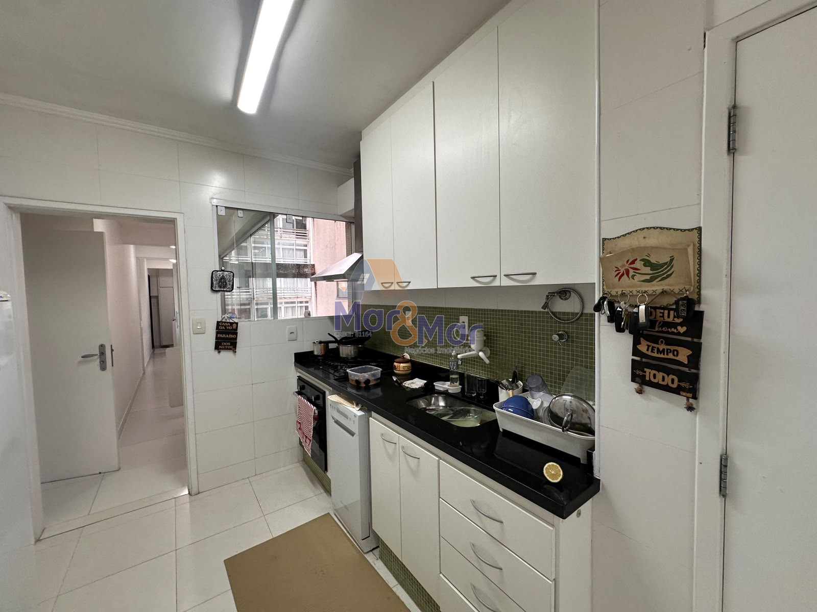 Apartamento Frente ao Mar nas Pitangueiras, Guarujá - SP