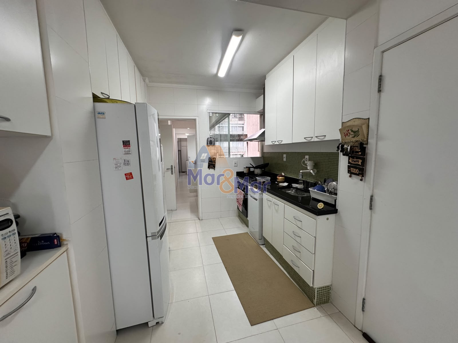 Apartamento Frente ao Mar nas Pitangueiras, Guarujá - SP