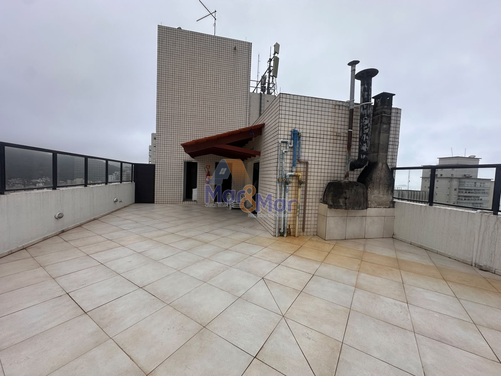 Apartamento-2-dormitorios-Pitangueiras