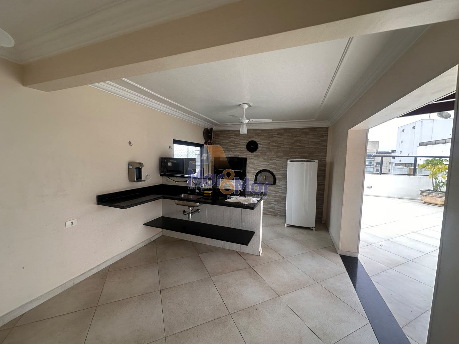 Apartamento-2-dormitorios-Pitangueiras