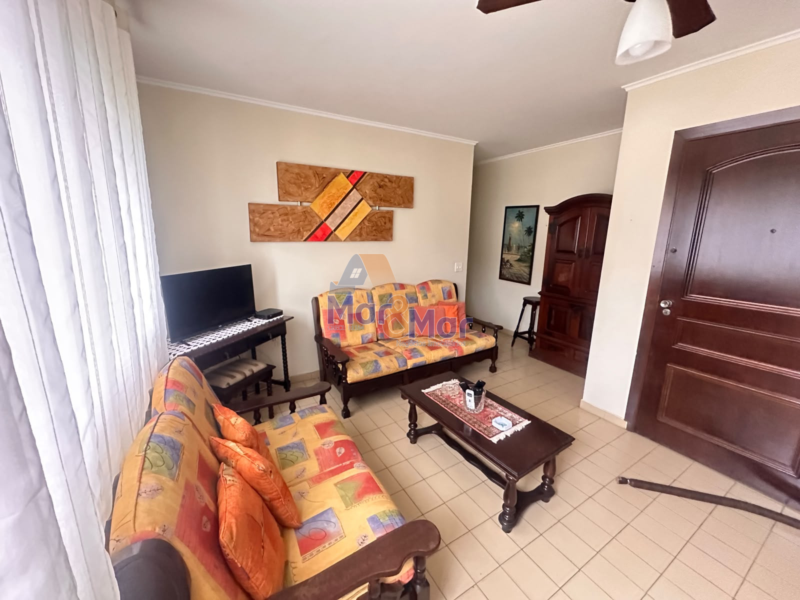 Apartamento-2-dormitorios-Pitangueiras
