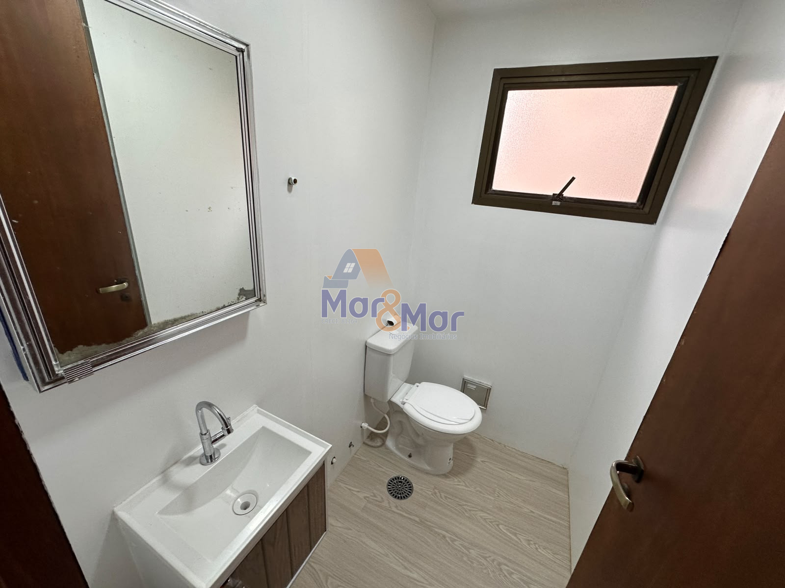 Apartamento-2-dormitorios-Pitangueiras