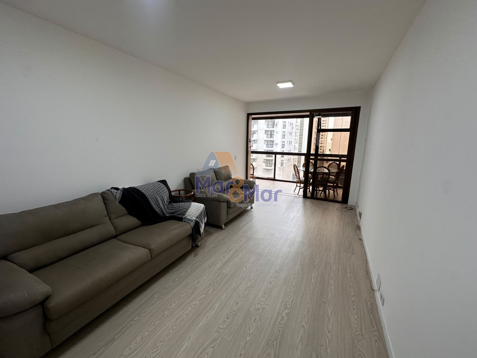 Apartamento-2-dormitorios-Pitangueiras