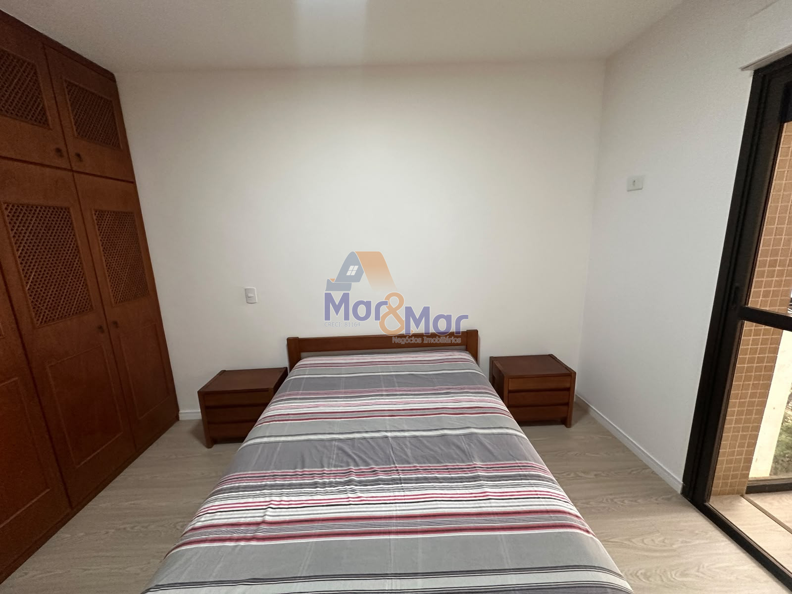 Apartamento-2-dormitorios-Pitangueiras