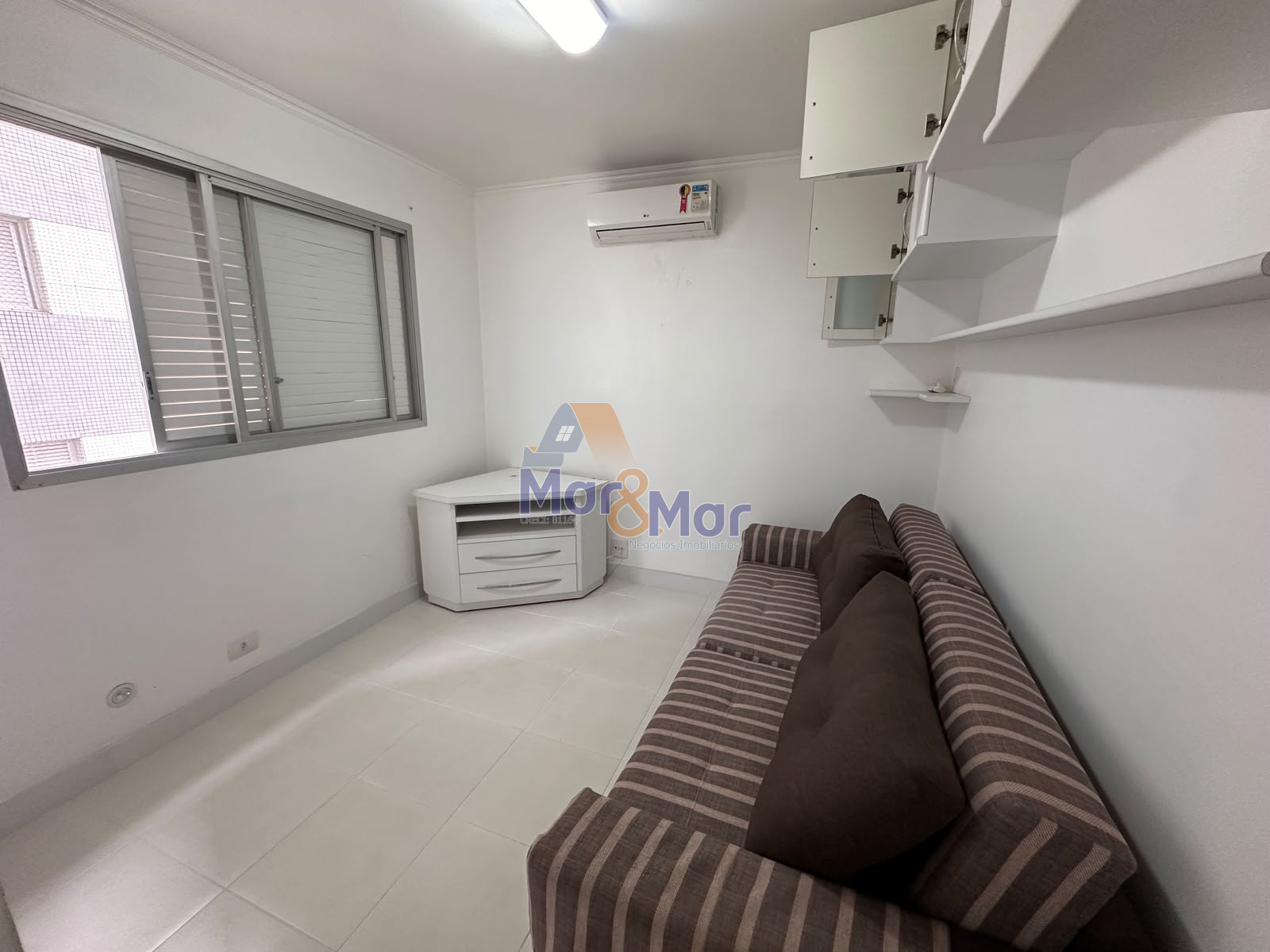 Apartamento-2-dormitorios-Pitangueiras