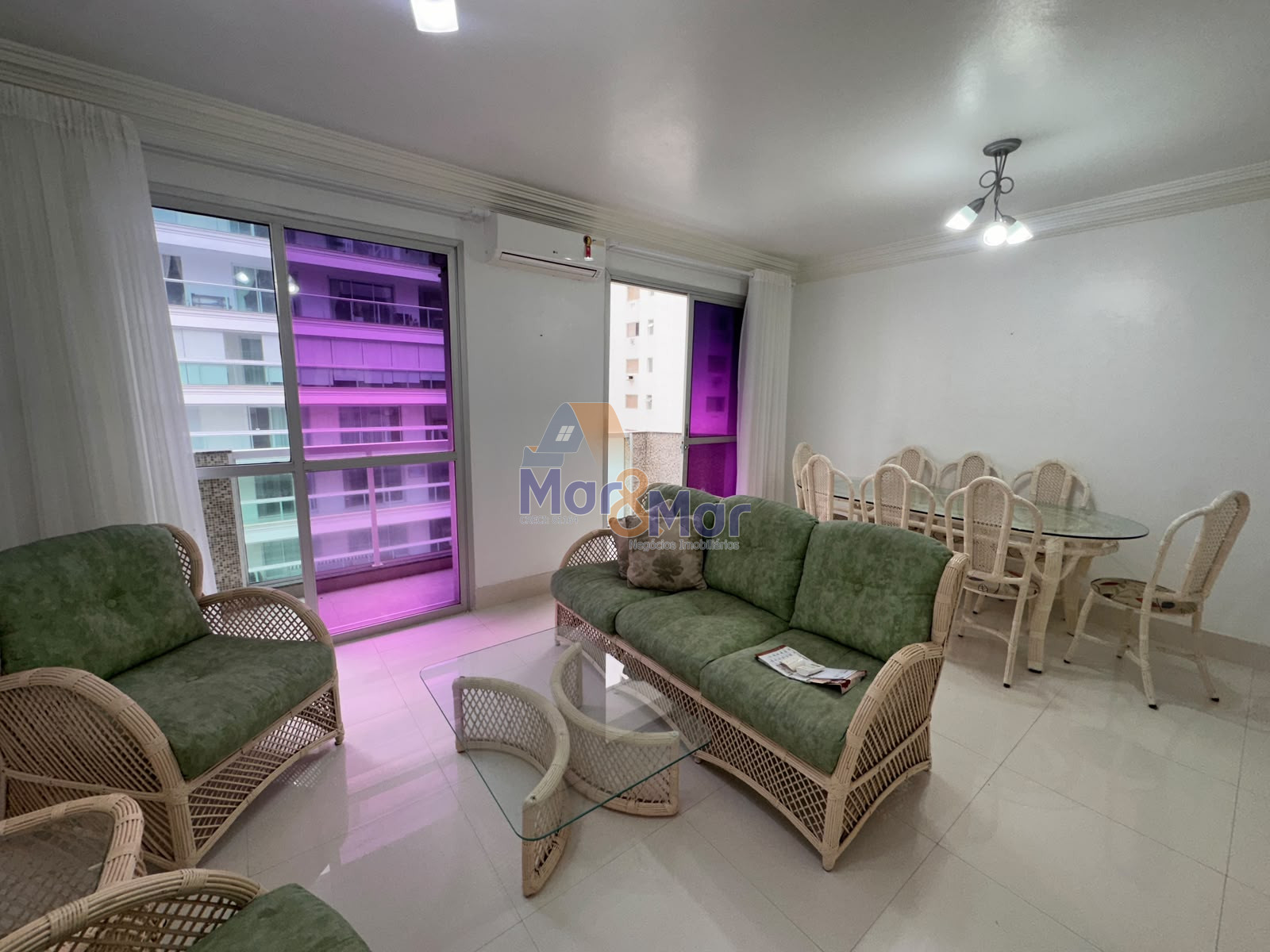 Apartamento-2-dormitorios-Pitangueiras
