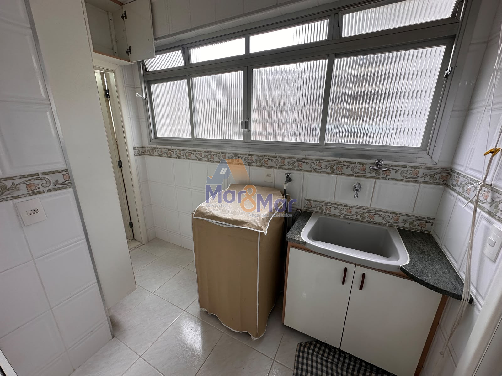 Apartamento-2-dormitorios-Pitangueiras