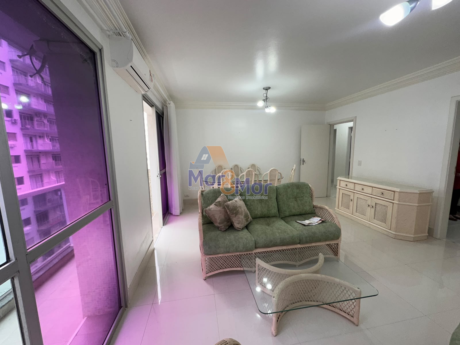Apartamento-2-dormitorios-Pitangueiras
