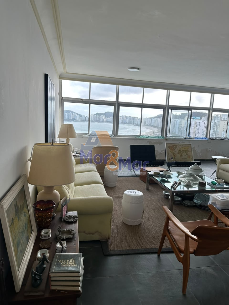 Apartamento-4-dormitorios-Pitangueiras