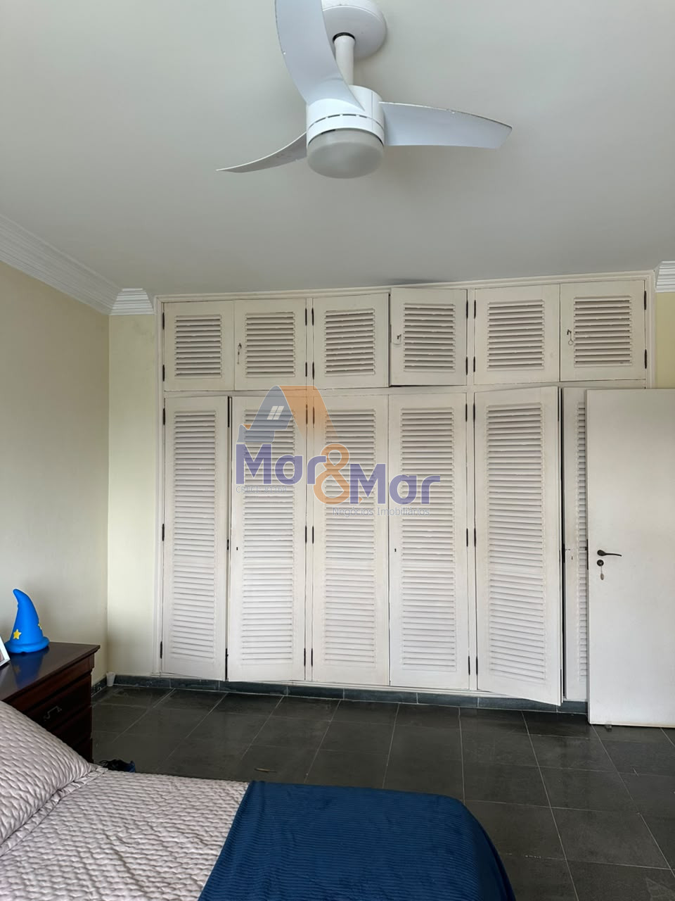 Apartamento-4-dormitorios-Pitangueiras