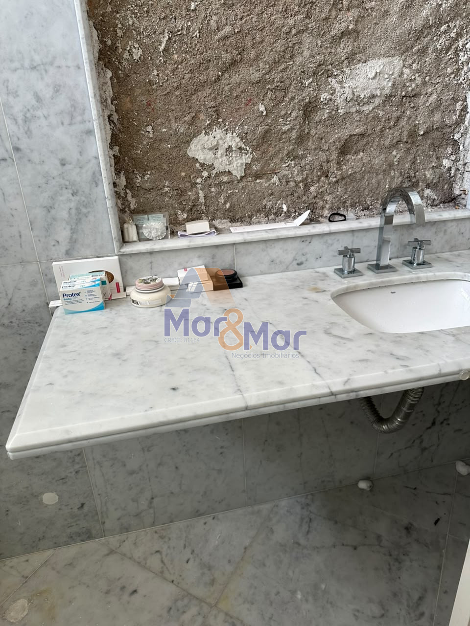 Apartamento-4-dormitorios-Pitangueiras