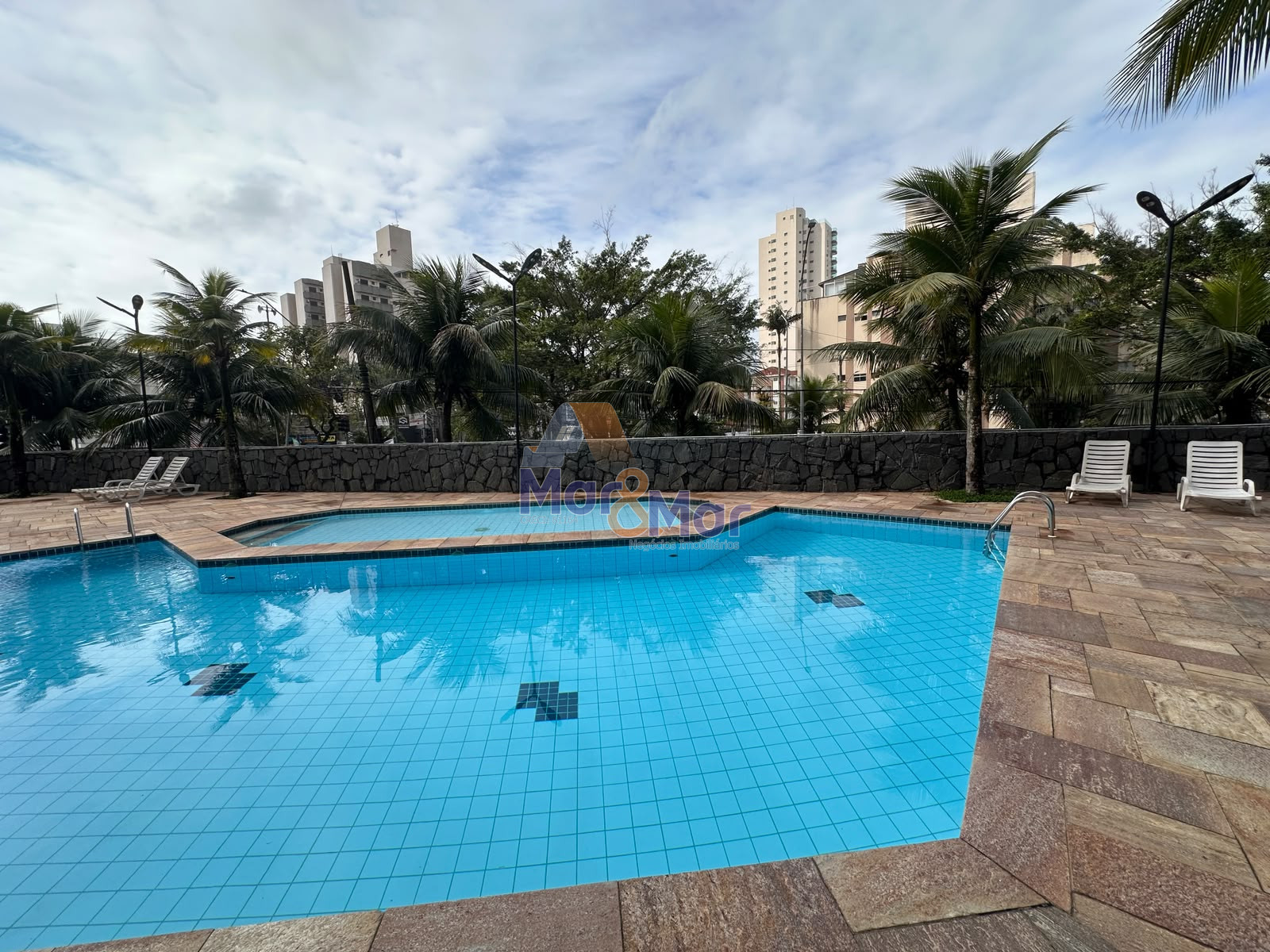 Apartamento-2-dormitorios-Enseada