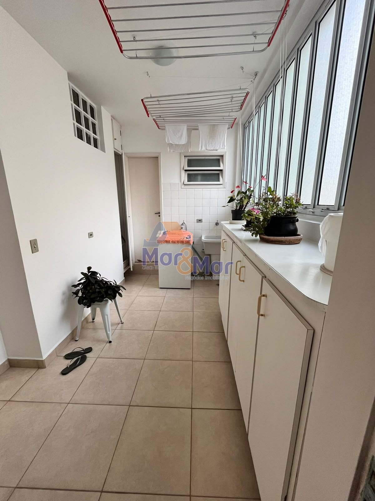 Apartamento-2-dormitorios-Pitangueiras